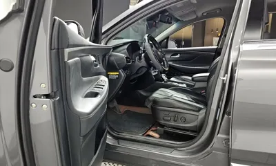 Hyundai Santafe 2019, 81467 км, за 12576.15 USD - фото 10