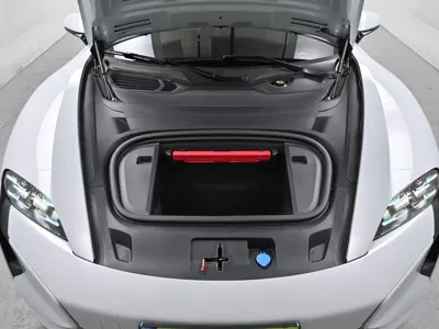 Porsche Taycan 2025, 500 км, за 135447.62 USD - фото 6