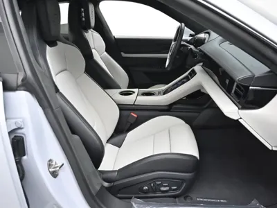 Porsche Taycan 2025, 500 км, за 135447.62 USD - фото 10