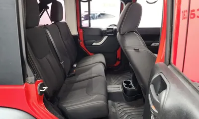Jeep Wrangler 2017, 98542 км, за 14674.79 USD - фото 12