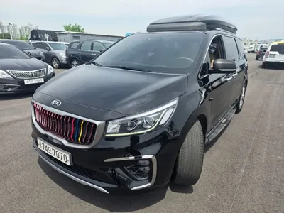 Kia Canival · 2019 год