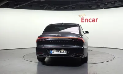 Hyundai Grandeur 2022, 126347 км, за 14198.88 USD