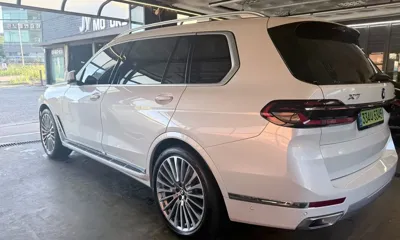 BMW X7 2025, 21000 км, за 75941.97 USD - фото 8