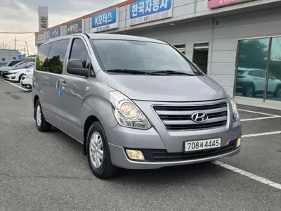 Hyundai Starex 2017, 87600 км, за 7488.17 USD