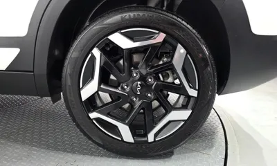 Kia Seltos 2025, 14208 км, за 17161.8 USD - фото 21