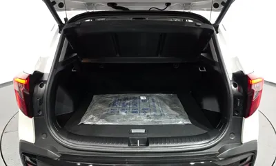 Kia Seltos 2025, 14208 км, за 17161.8 USD - фото 33