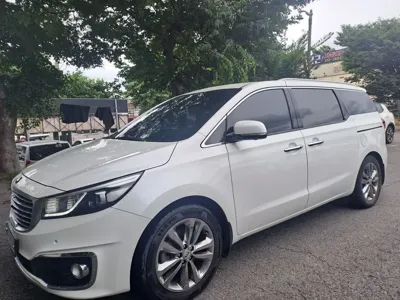 Kia Canival 2017, 61279 км, за 9761.02 USD