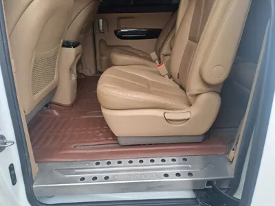 Kia Canival 2017, 61279 км, за 9761.02 USD - фото 13