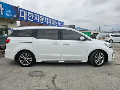 Kia Canival 2019, 132000 км, за 11826.89 USD