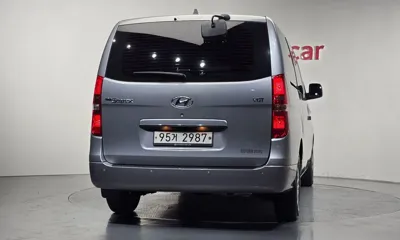 Hyundai Starex 2019, 117015 км, за 9584.88 USD