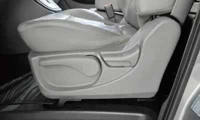Hyundai Starex 2019, 117015 км, за 9584.88 USD - фото 33