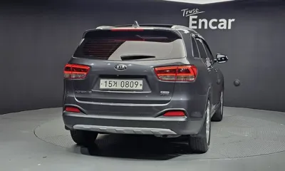 Kia Sorento 2016, 281060 км, за 5810.42 USD