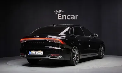 Hyundai Grandeur 2022, 128864 км, за 13121.96 USD