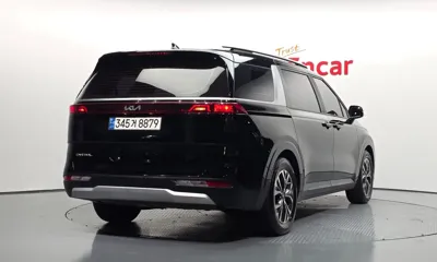 Kia Canival 2023, 94322 км, за 15798.53 USD