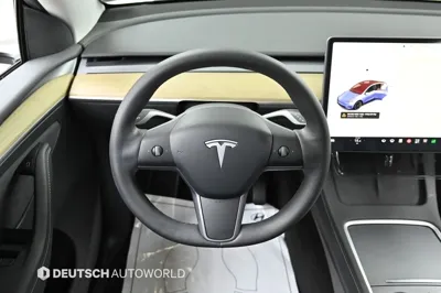 Tesla Model Y 2024, 37218 км, за 23565.71 USD - фото 13