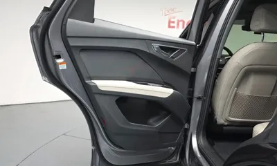 Audi Q4 e-tron 2026, 716 км, за 33844.55 USD - фото 25