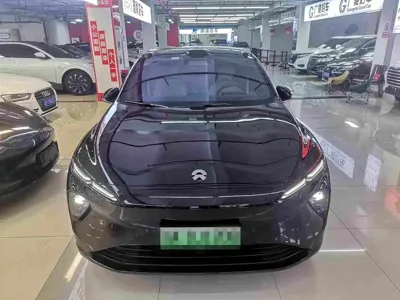 Nio ET7 · 2022 год