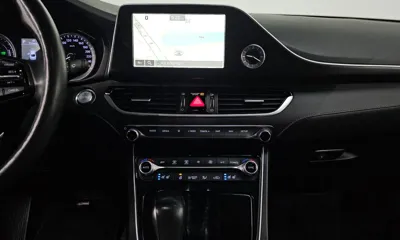 Hyundai Grandeur 2018, 82935 км, за 11044.66 USD - фото 14