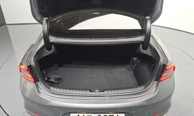 Hyundai Grandeur 2018, 82935 км, за 11044.66 USD - фото 20