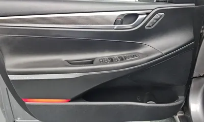 Hyundai Grandeur 2018, 82935 км, за 11044.66 USD - фото 24
