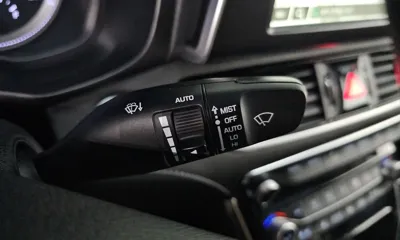 Hyundai Grandeur 2018, 82935 км, за 11044.66 USD - фото 27