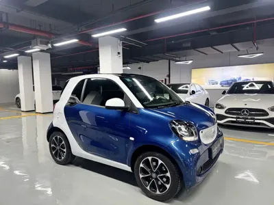 Smart Smart Fortwo 2017, 45000 км, за 6787.72 USD