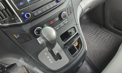 Hyundai Starex 2018, 130441 км, за 7491.86 USD - фото 9