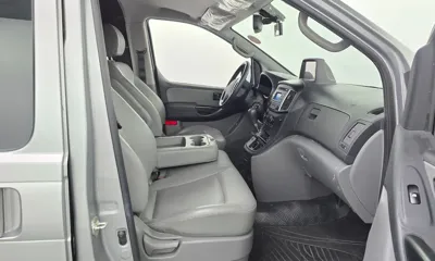 Hyundai Starex 2018, 130441 км, за 7491.86 USD - фото 26
