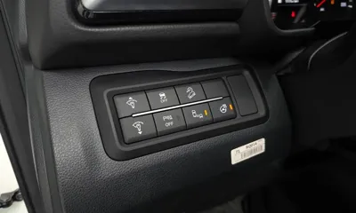 KG_Mobility_Ssangyong TIBOLI 2025, 9559 км, за 12508.15 USD - фото 16