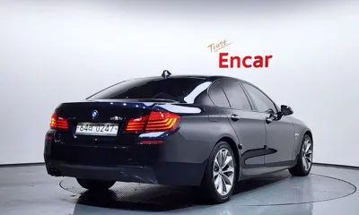 BMW 5-Series 2016, 135986 км, за 7928.64 USD