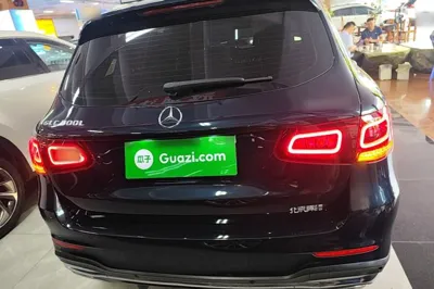 Mercedes-Benz GLC 2022, 53800 км, за 33387 USD