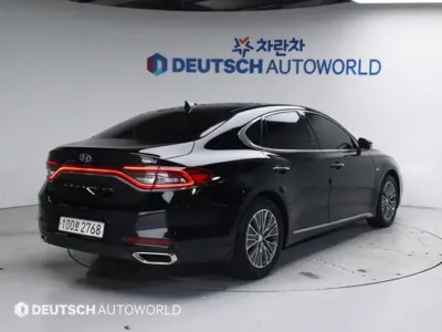 Hyundai Grandeur 2018, 122147 км, за 9602.64 USD