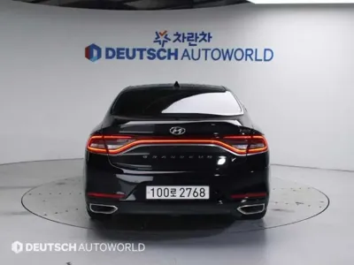 Hyundai Grandeur 2018, 122147 км, за 9602.64 USD