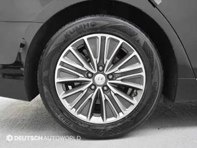 Hyundai Grandeur 2018, 122147 км, за 9602.64 USD