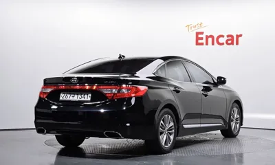 Hyundai Grandeur 2016, 170476 км, за 3744.09 USD