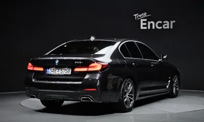 BMW 5-Series 2022, 48370 км, за 21824.12 USD