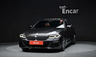 BMW 5-Series 2022, 48370 км, за 21824.12 USD