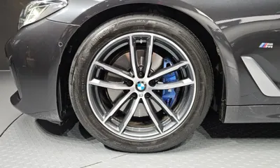 BMW 5-Series 2022, 48370 км, за 21824.12 USD