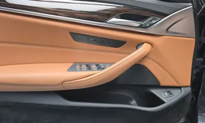 BMW 5-Series 2022, 48370 км, за 21824.12 USD - фото 24