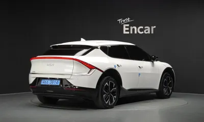 Kia EV6 2022, 119426 км, за 18970.72 USD