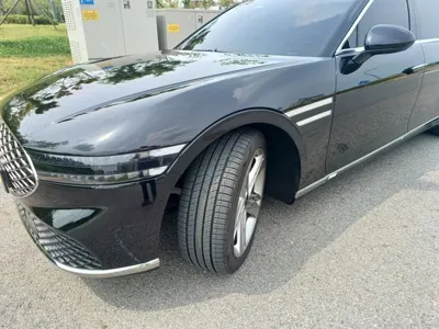 Genesis G90 2025, 27030 км, за 33535.18 USD