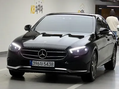 Mercedes-Benz E-Class 2022, 51734 км, за 27296.36 USD