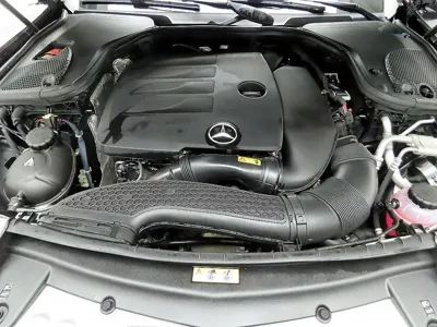 Mercedes-Benz E-Class 2022, 51734 км, за 27296.36 USD - фото 20