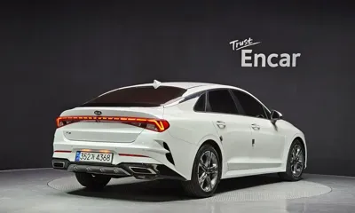 Kia K5 2021, 65088 км, за 10496.26 USD