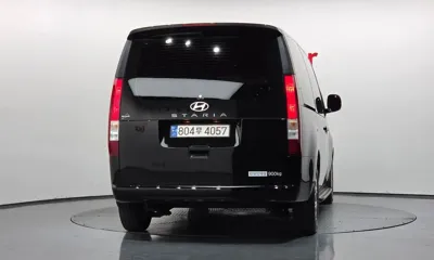 Hyundai Staria 2025, 38130 км, за 21792.89 USD