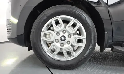 Hyundai Staria 2025, 38130 км, за 21792.89 USD