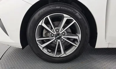 Kia K3 2022, 104152 км, за 9056.06 USD