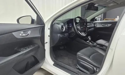 Kia K3 2022, 99984 км, за 9243.47 USD - фото 10