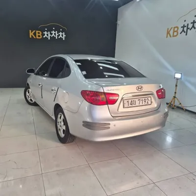 Hyundai Avante 2009, 145842 км, за 2275.24 USD