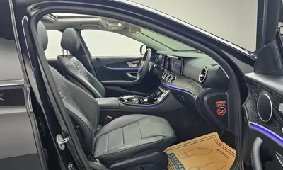 Mercedes-Benz E-Class 2018, 83887 км, за 13130.58 USD - фото 10